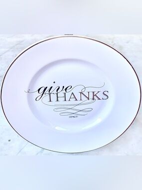 222 FIFTH White 'Give Thanks' Decorative SALAD Plate with Gold RIM NEW